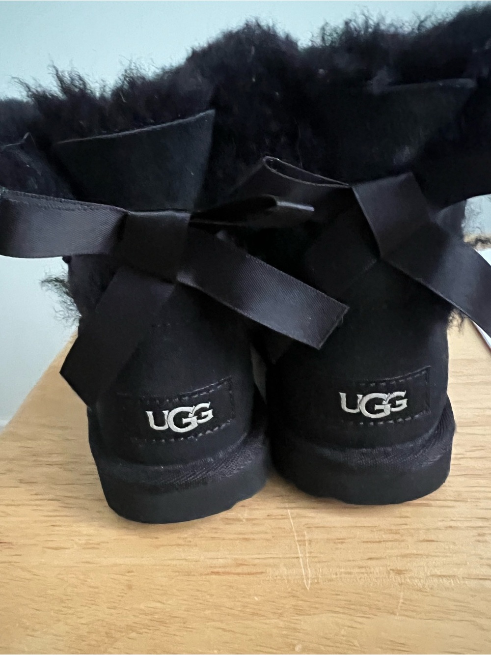 Ugg Mini Bailey Bow II kids size 12Black Suede Boots Boho Winter Festival